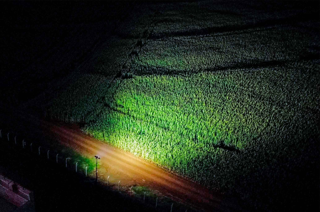 Torre de iluminación fotovoltaica